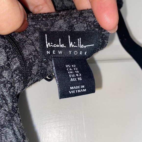 NWT Nicole Miller Sleeveless Sheath Dress in Gray - Picture 4 of 6